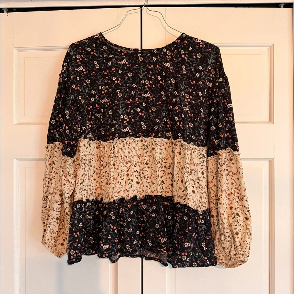 Floral Patchwork Long-Sleeve Peasant Top - Black & Cream - Picture 2 of 3